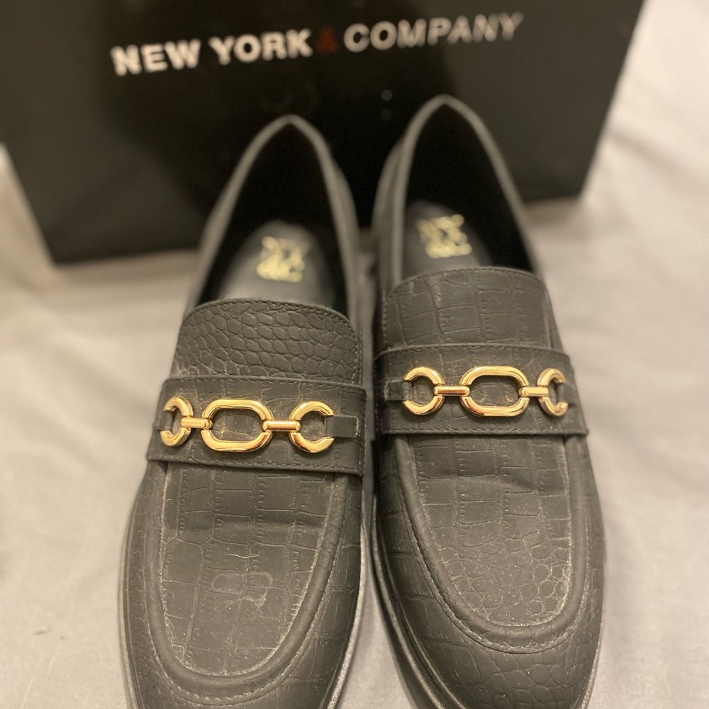 New York and company women’s black loafer size 9 - like new, no box.